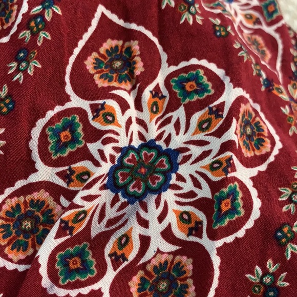 Into romper - Picture 6 of 6